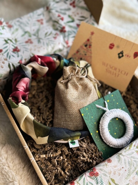 Box Prezentowy - Opaska marszczona Flower KHAKI