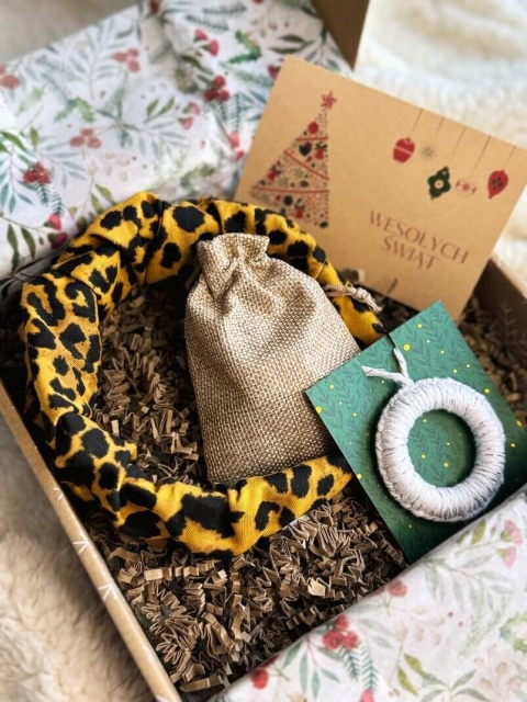 Box Prezentowy - Opaska marszczona Leopard MUSTARD