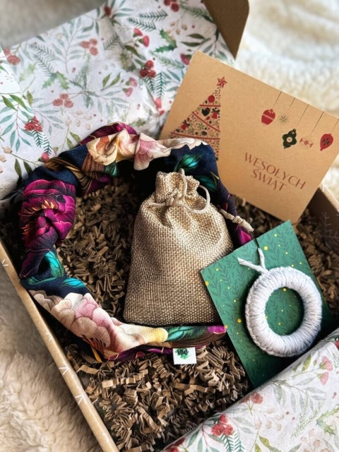 Box Prezentowy - Opaska marszczona Night Garden FUCHSIA